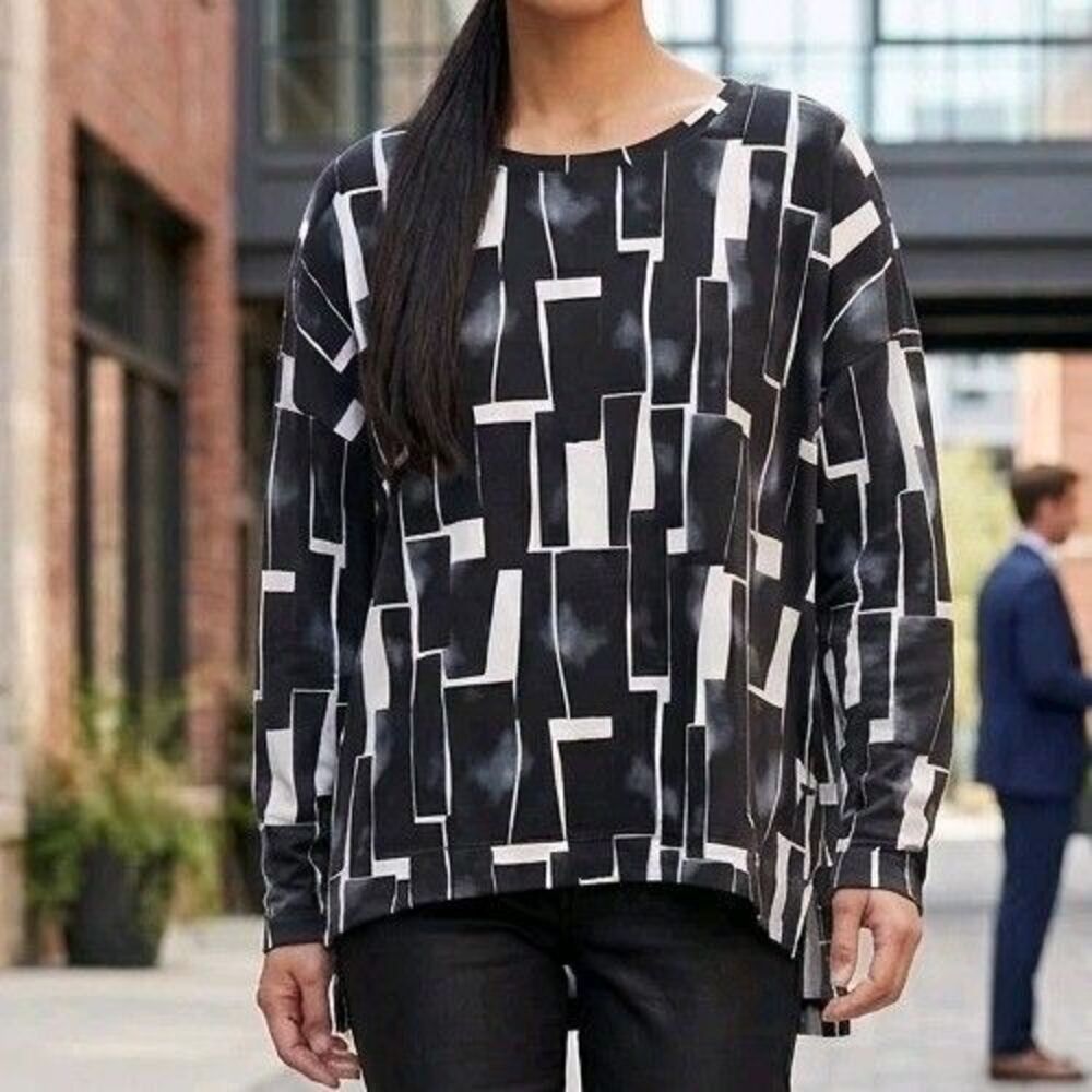 Lisa Bayne Top
